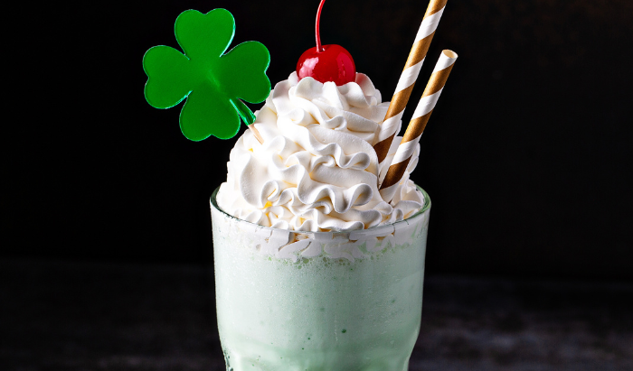Dr. Smoothie Cafe Essentials Mint Chocolate Frappe Recipe in a Glass